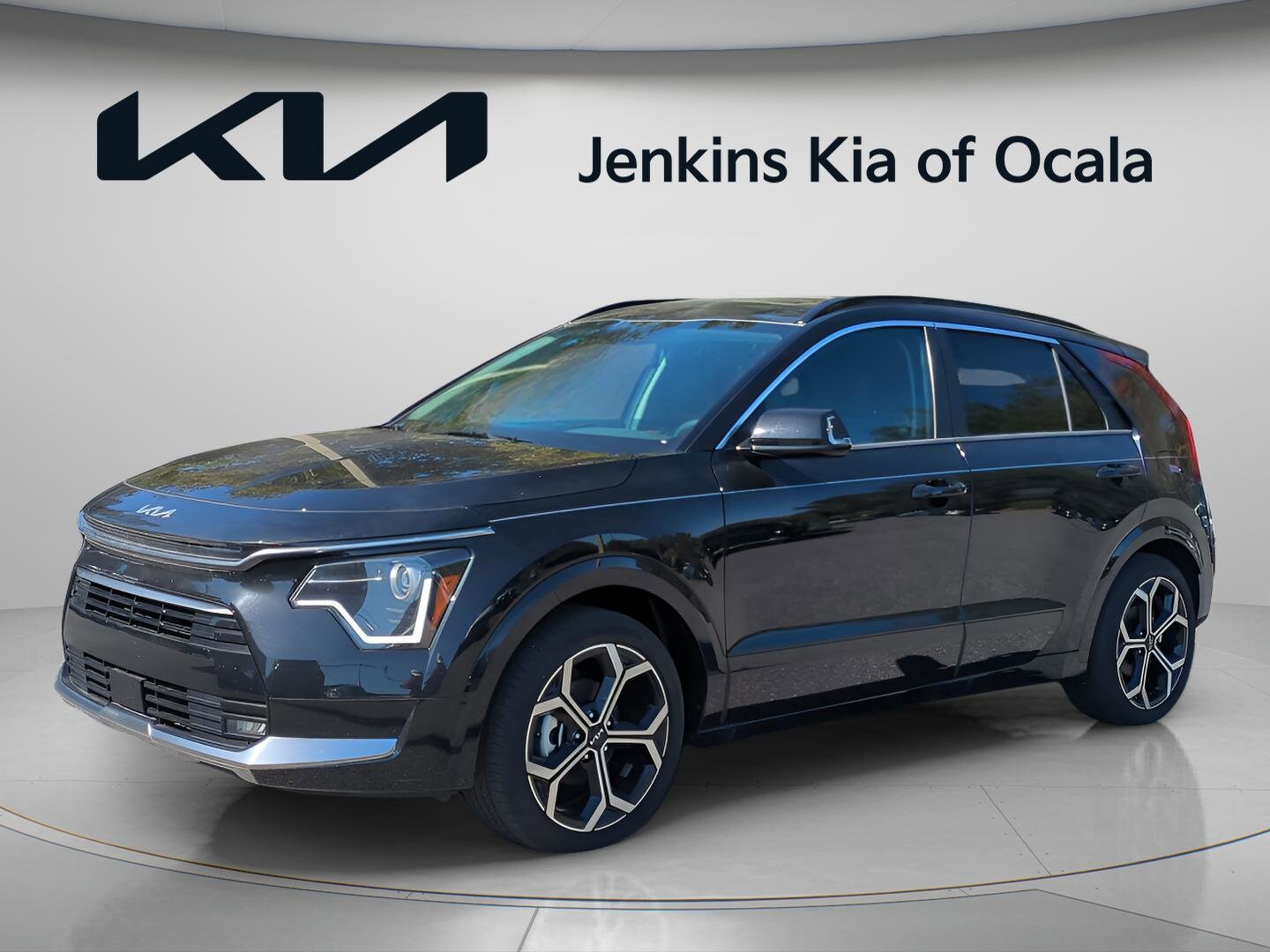 2025 Kia Niro EX Touring - Photo 9