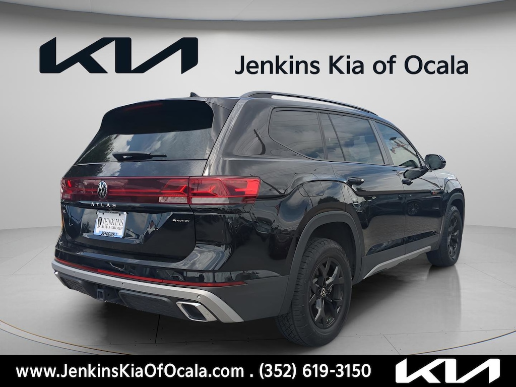 Used 2024 Volkswagen Atlas 2.0T Peak Edition SEL SUV