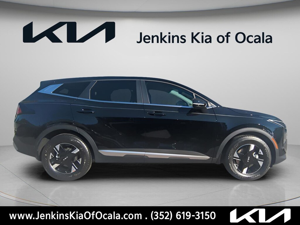 New 2026 Kia Sportage LX SUV