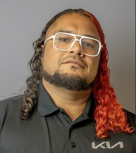 Staff member Michael Albino from ID_957f58c78fc4