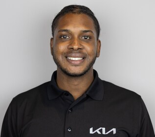 Staff member Aaron Hall from ID_957f58c78fc4