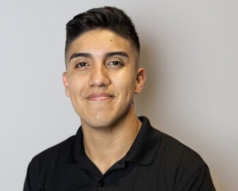 Staff member Fabian Carrasco from ID_957f58c78fc4