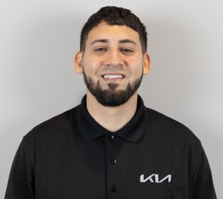 Staff member Jonathan Hernandez from ID_957f58c78fc4