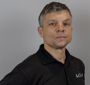 Staff member Darren Warner from ID_d061dd6be0c3