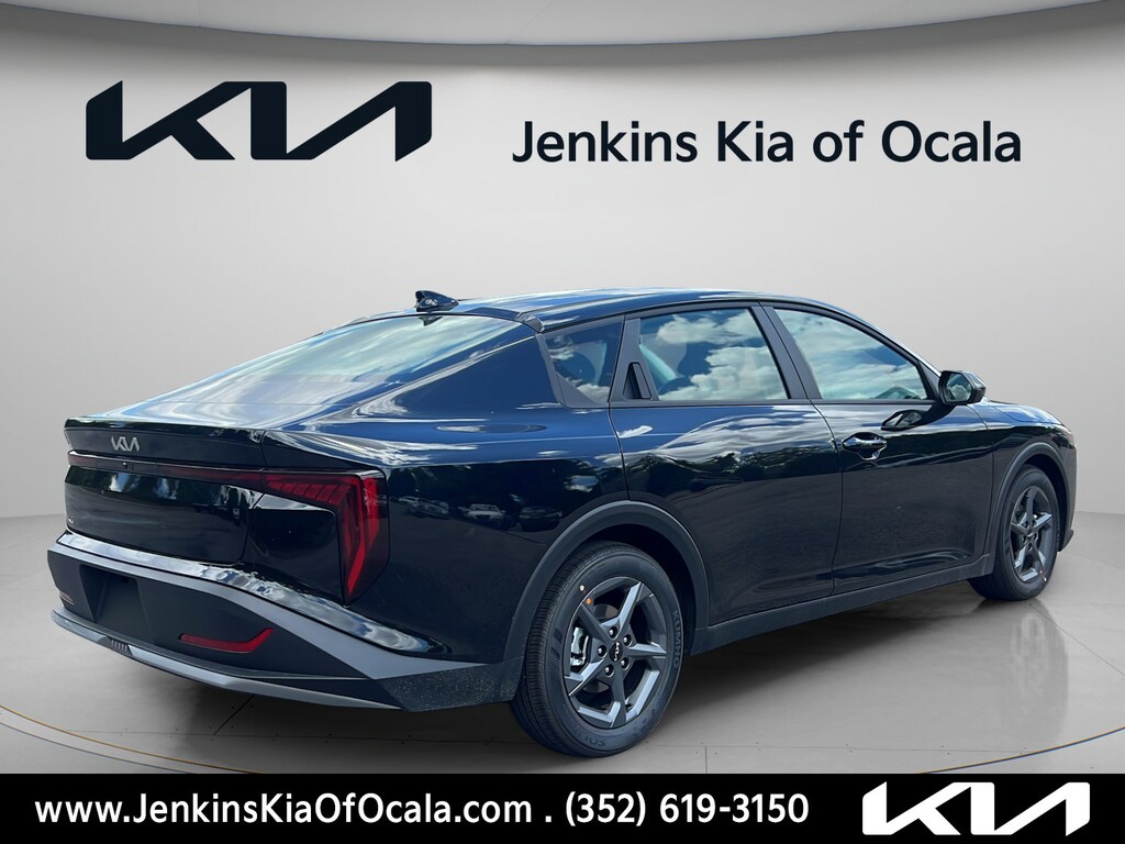 New 2026 Kia K4 LXS Sedan