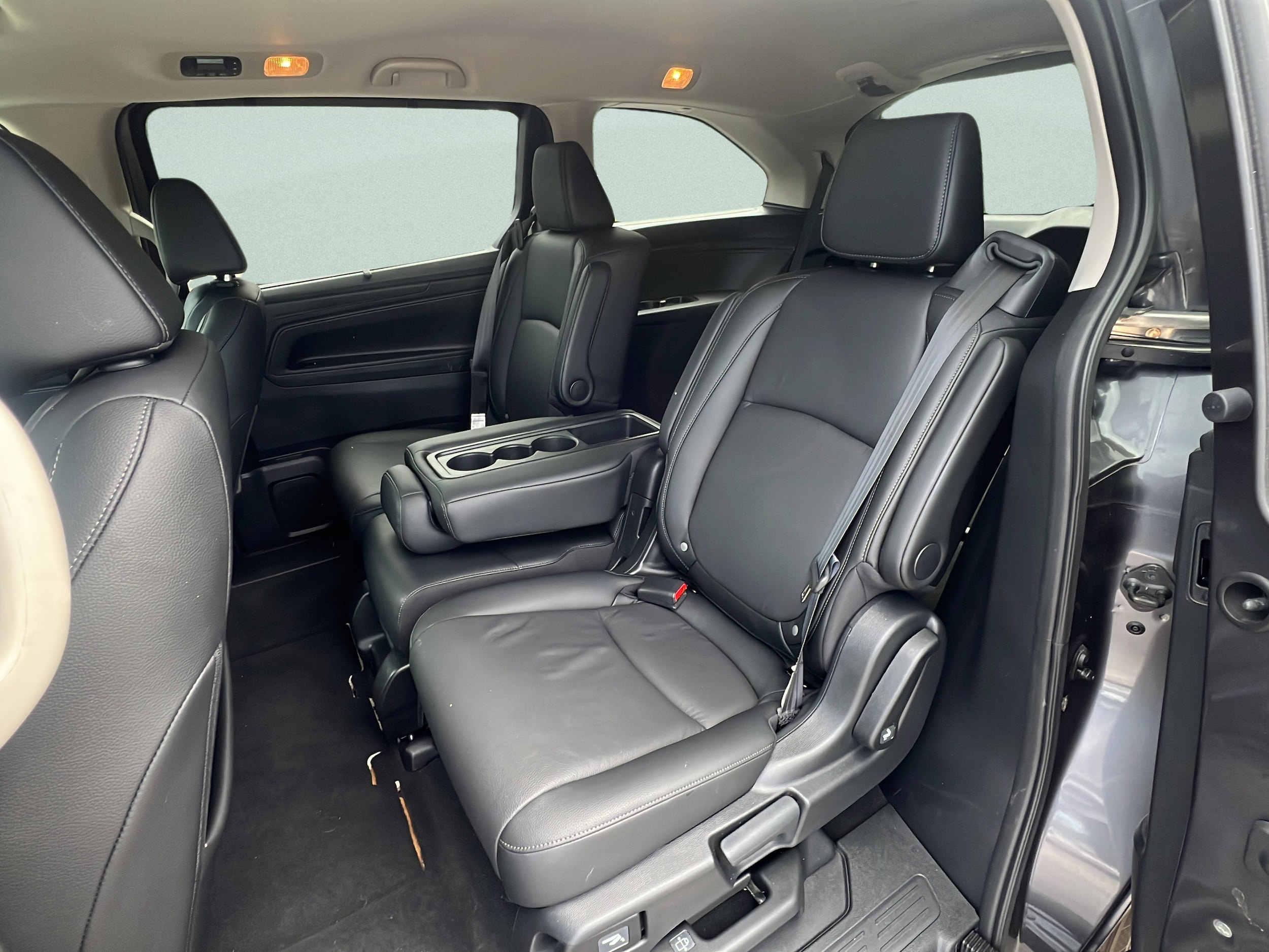 2025 Honda Odyssey EX-L - Photo 14