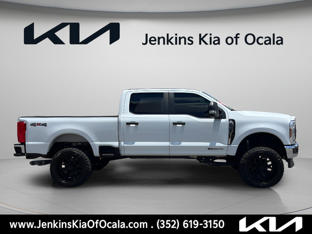 Used 2025 Ford F-350 XL Truck Crew Cab
