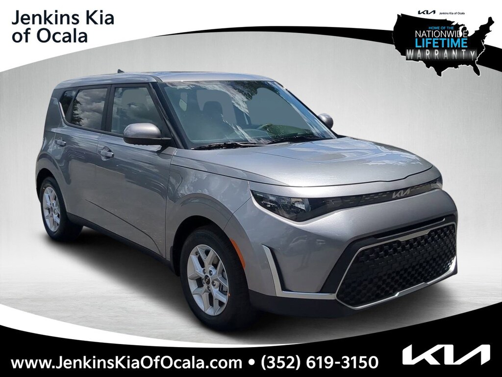 New 2025 Kia Soul LX Hatchback