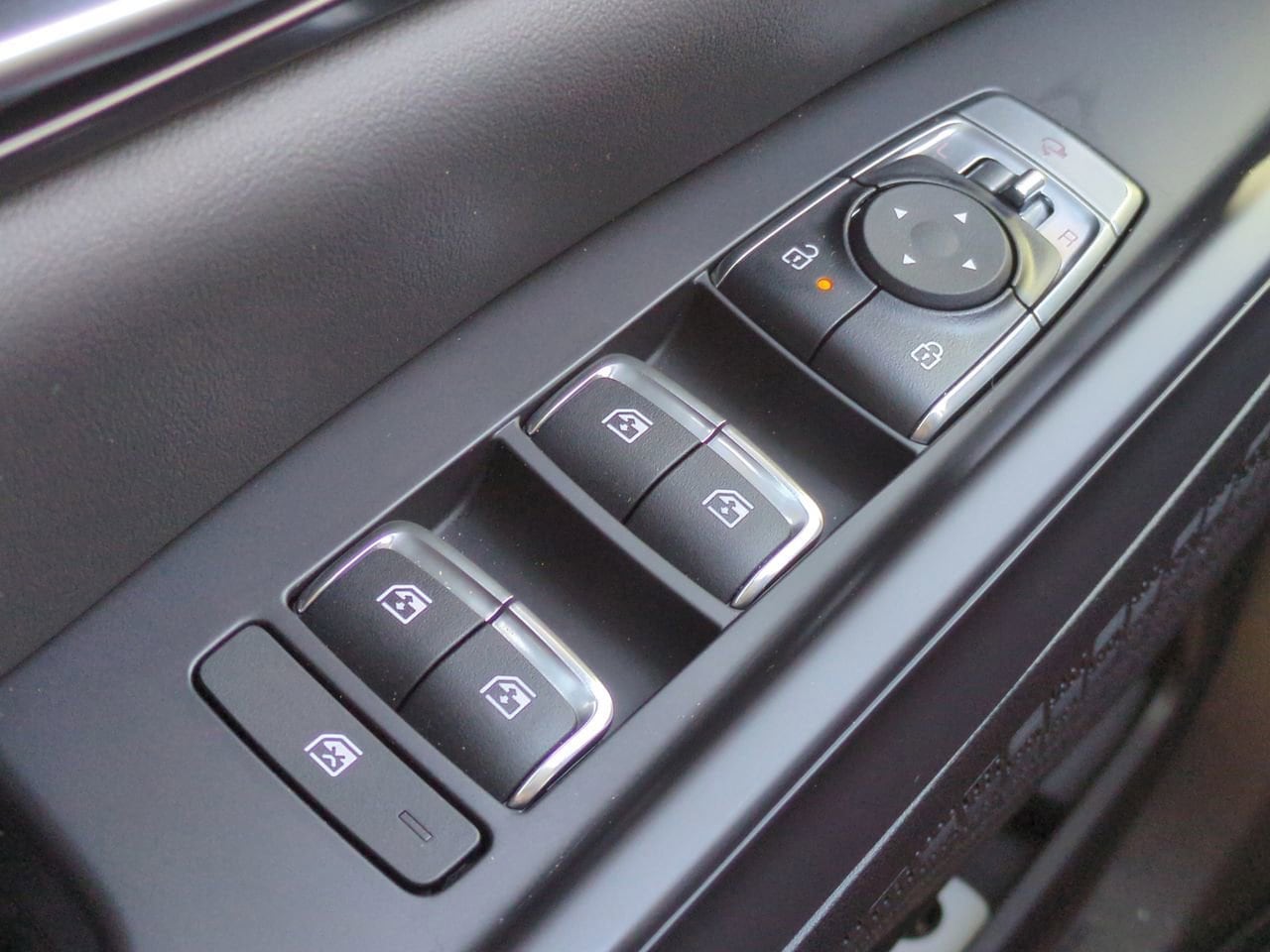 2026 Kia Carnival SX - Photo 33