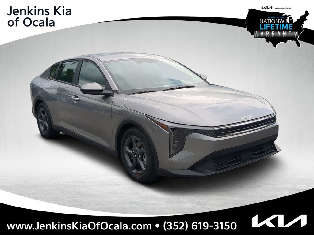New 2025 Kia K4 LXS Sedan