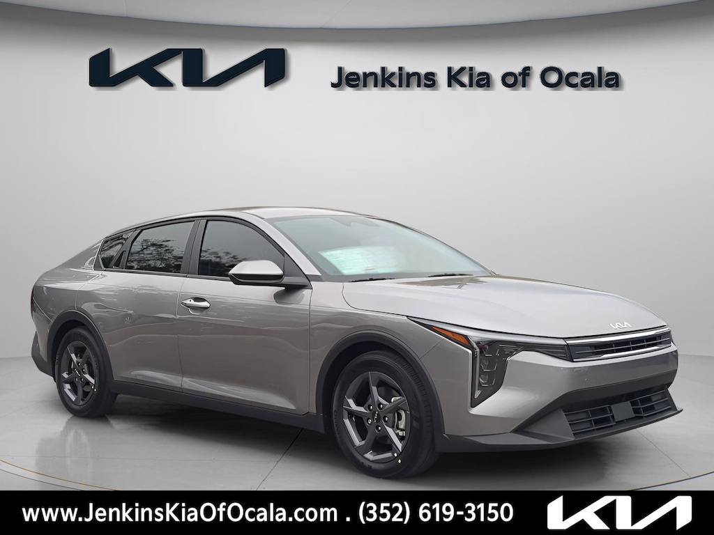 New 2025 Kia K4 LXS Sedan