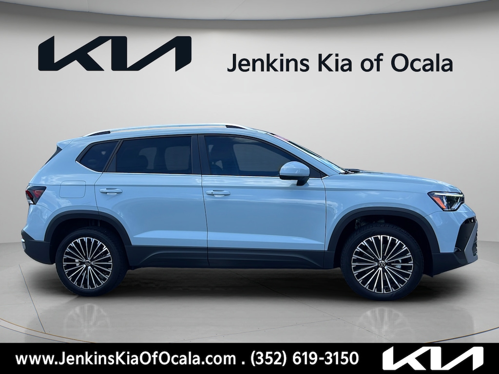 Used 2025 Volkswagen Taos SE SUV