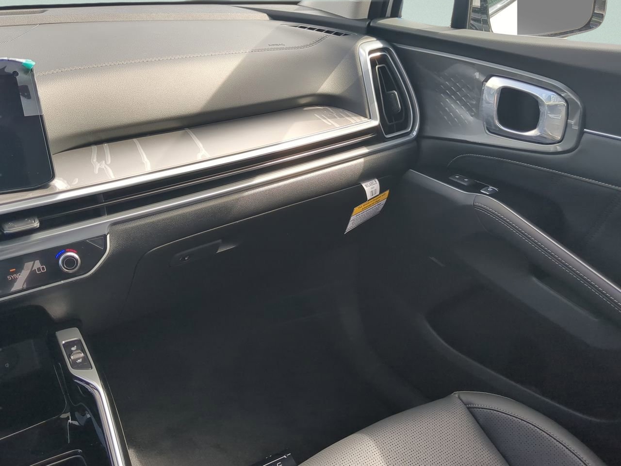2026 Kia Sorento SX - Photo 17