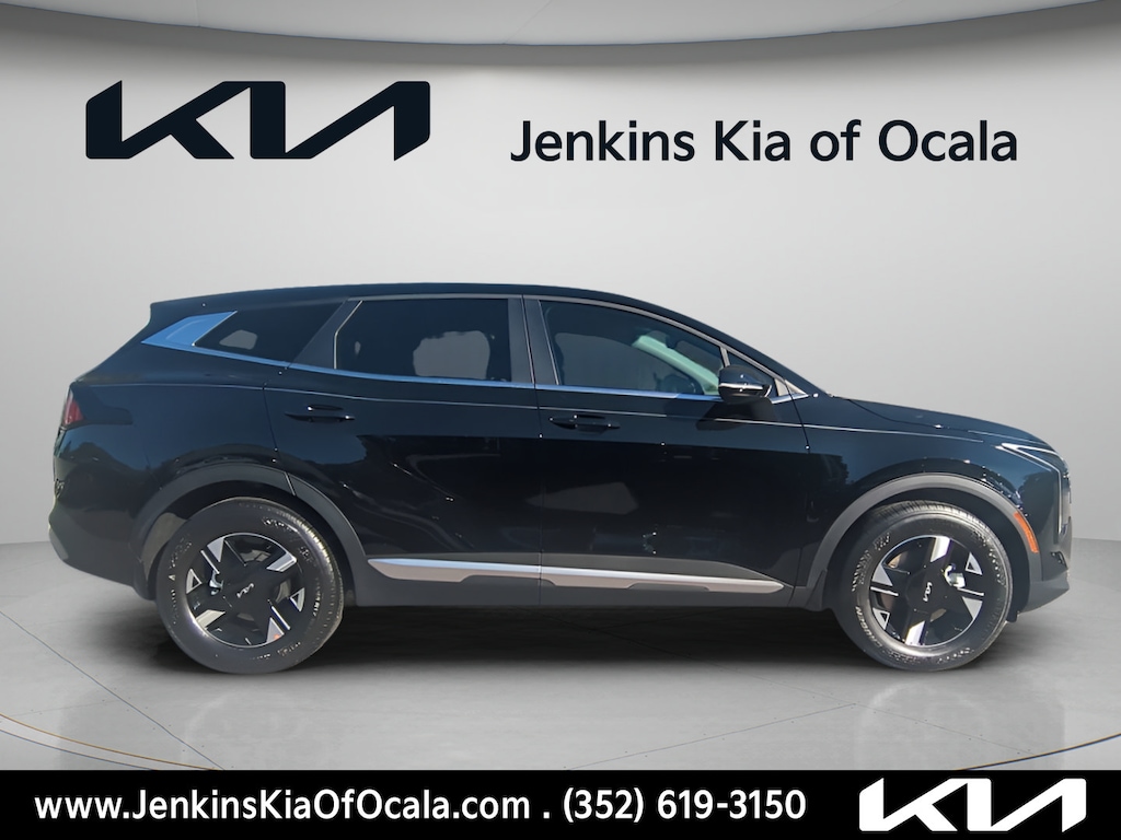 New 2026 Kia Sportage LX SUV