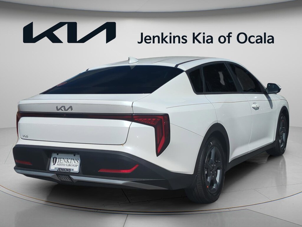 New 2026 Kia K4 LXS Sedan
