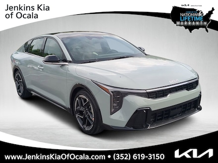 2025 Kia K4 GT-Line Sedan