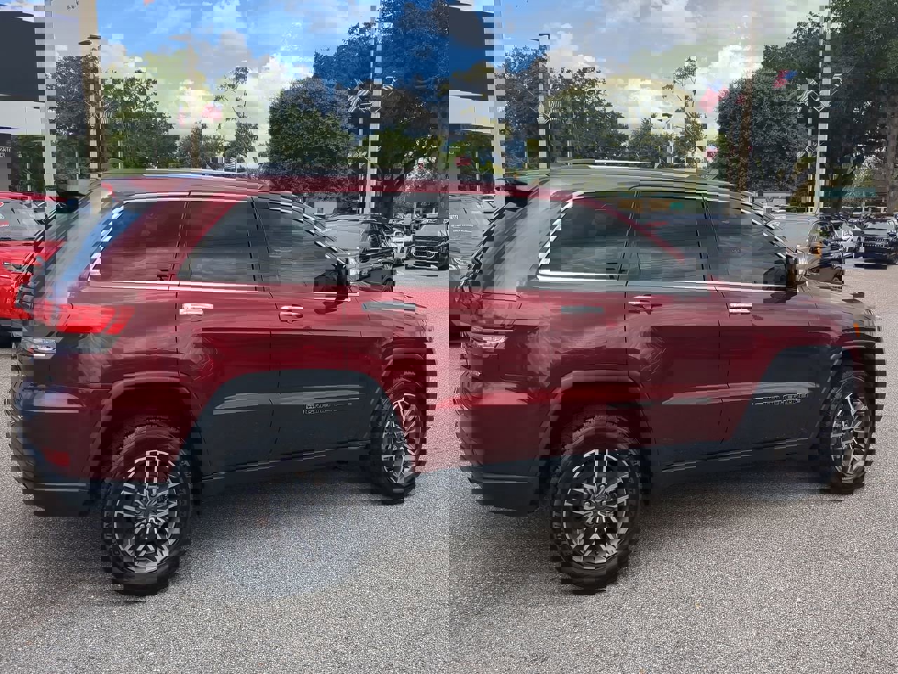 2022 Jeep Cherokee Limited photo 2