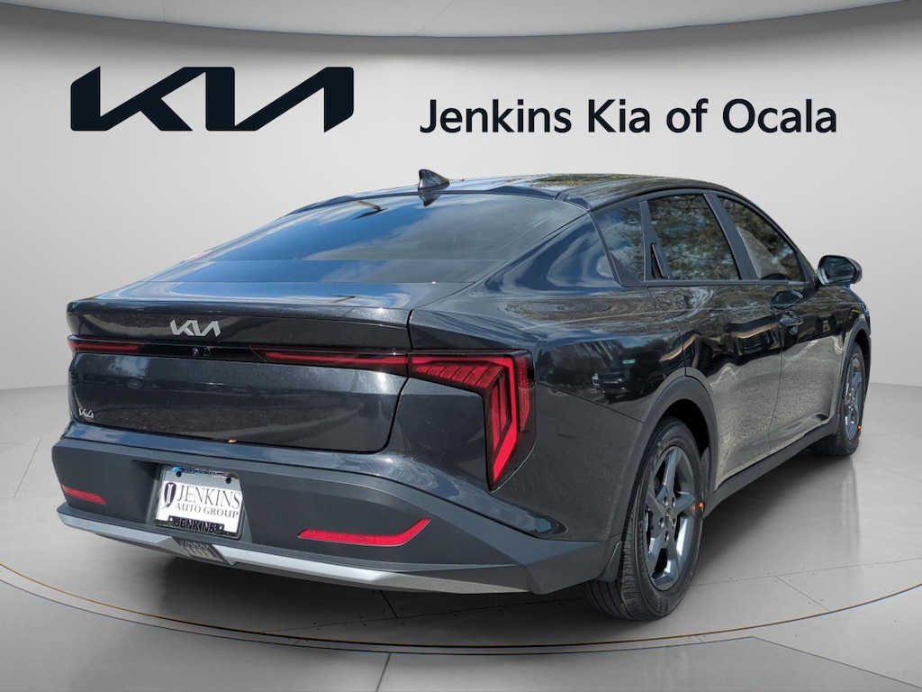 New 2026 Kia K4 LXS Sedan