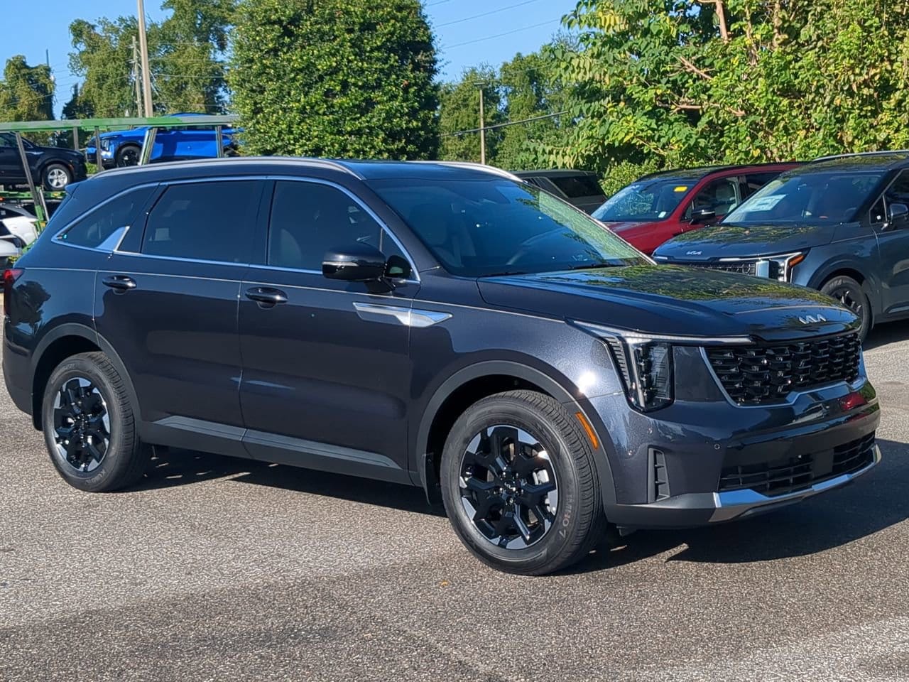 2026 Kia Sorento S photo 2
