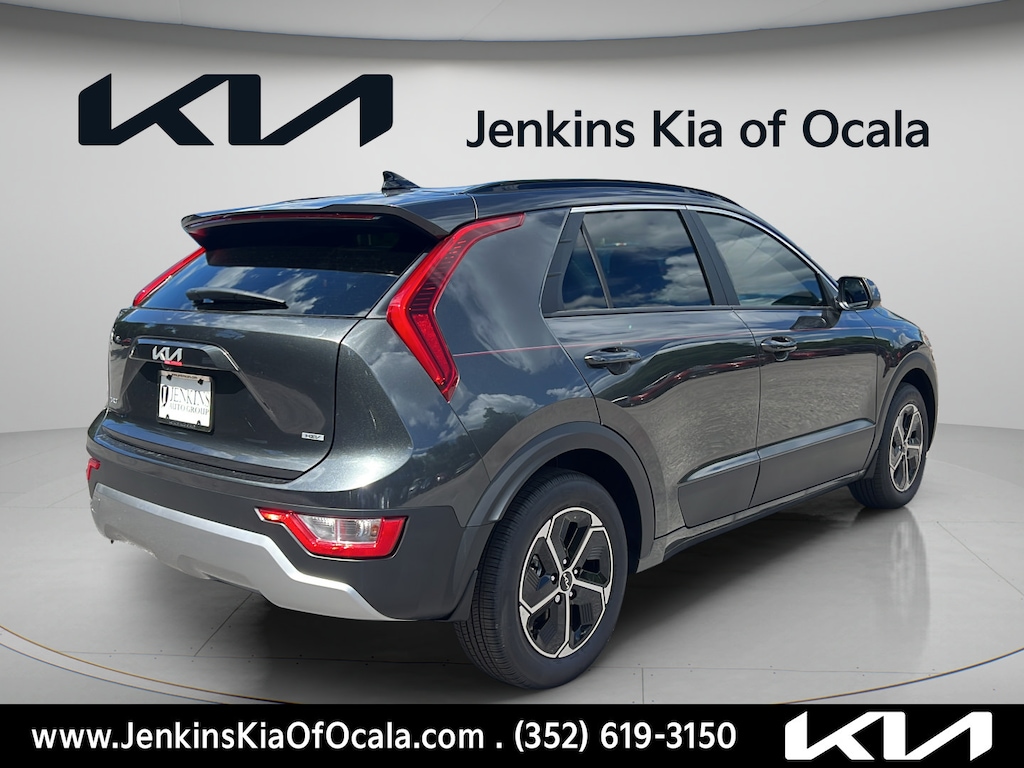 New 2026 Kia Niro LX SUV