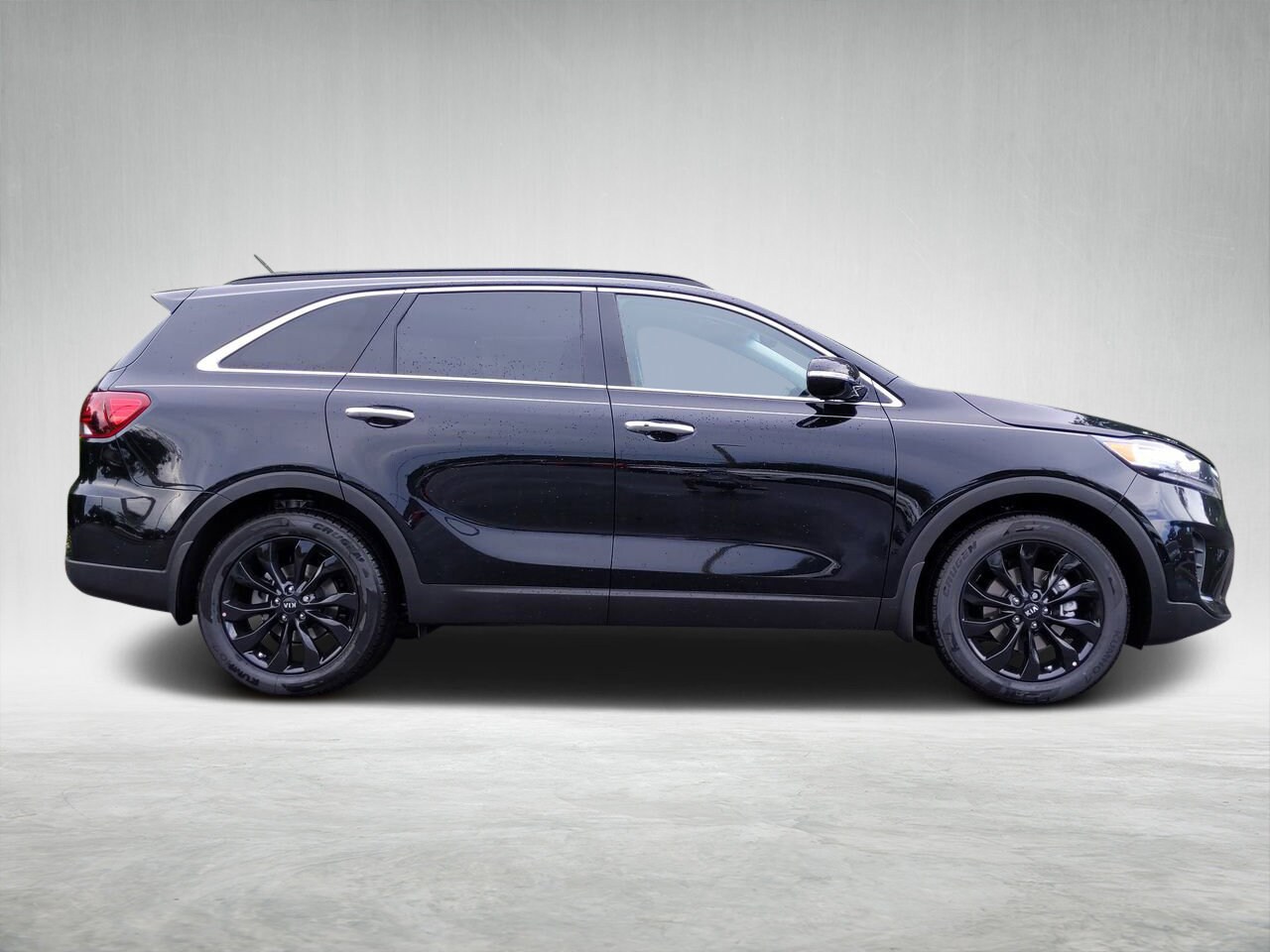 2020 Kia Sorento S V6 photo 2