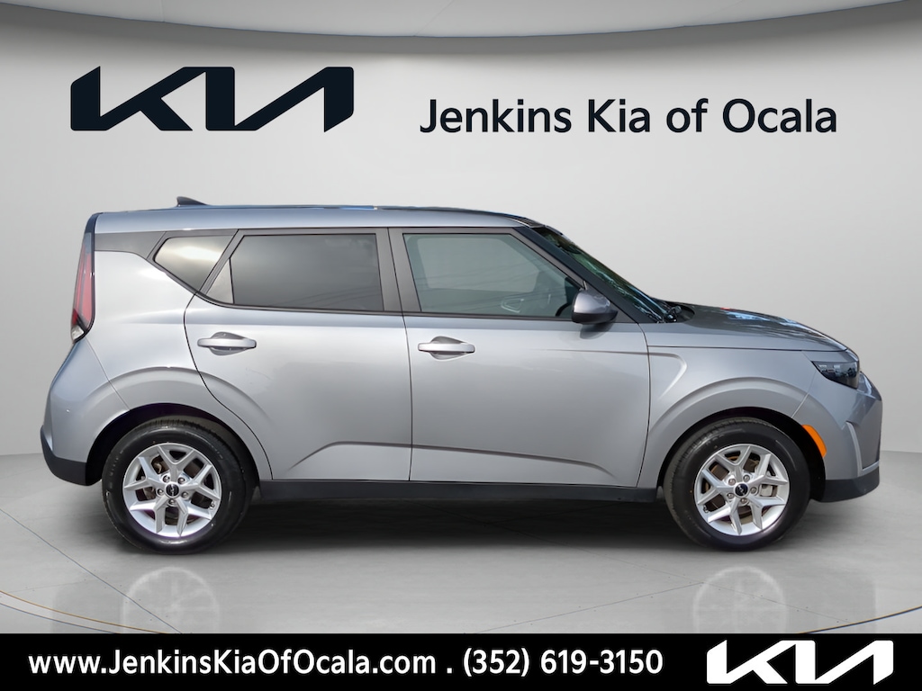 Certified 2023 Kia Soul LX Hatchback