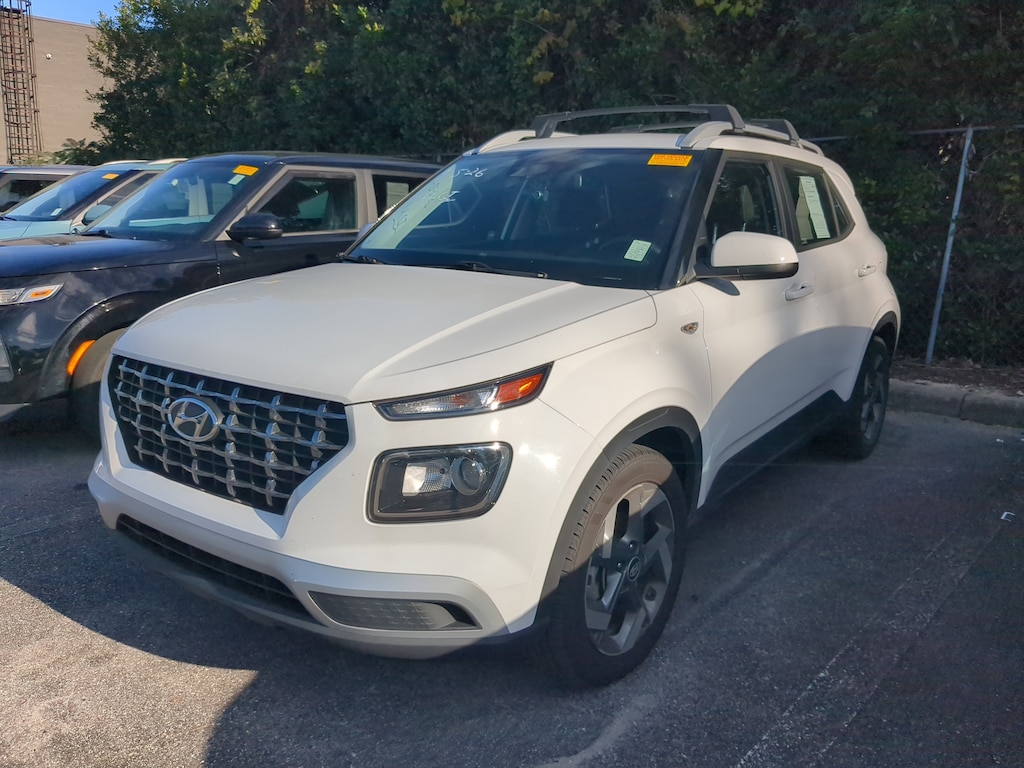 Used 2021 Hyundai Venue SEL SUV