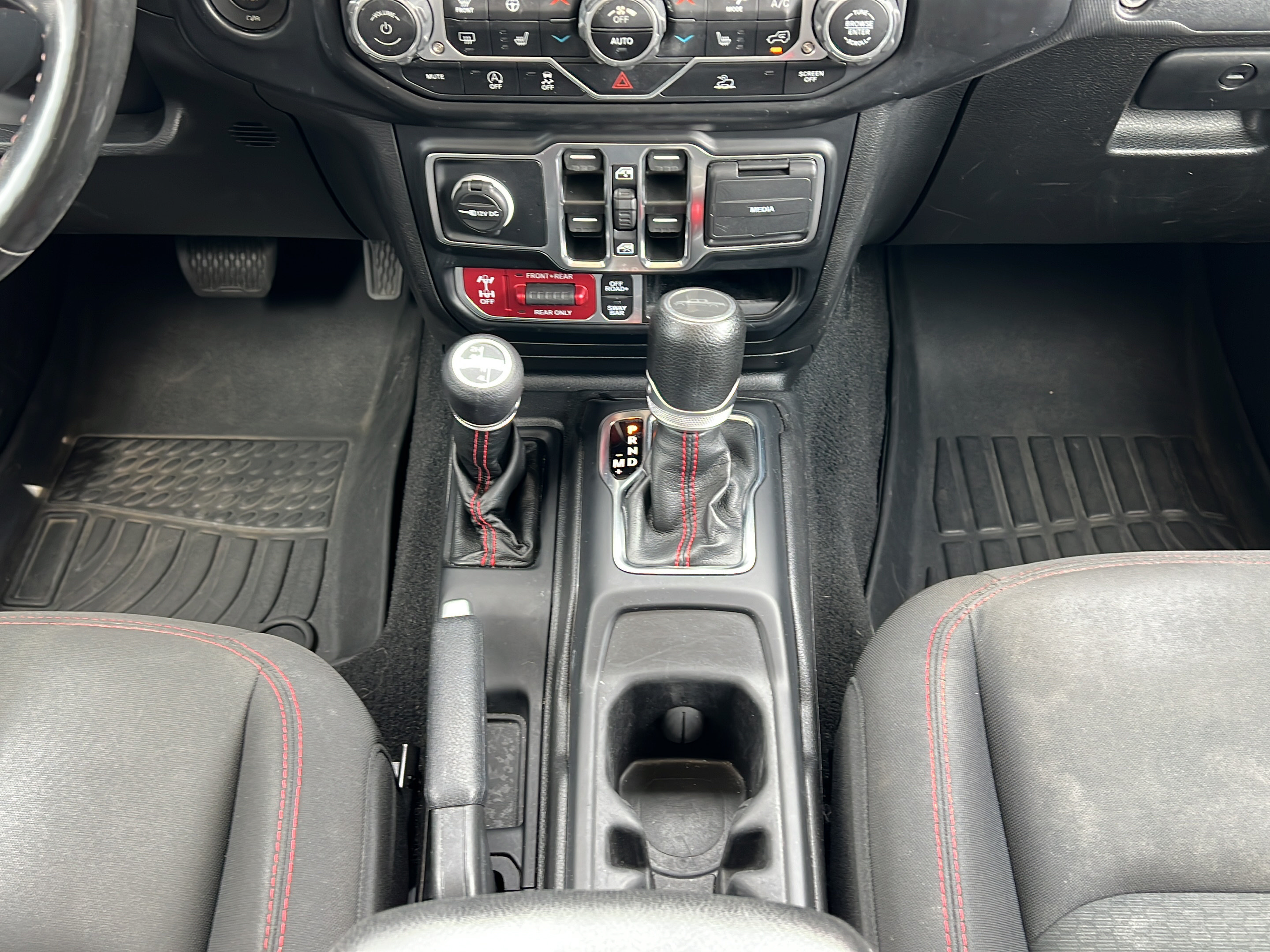 2022 Jeep Gladiator Rubicon - Photo 19