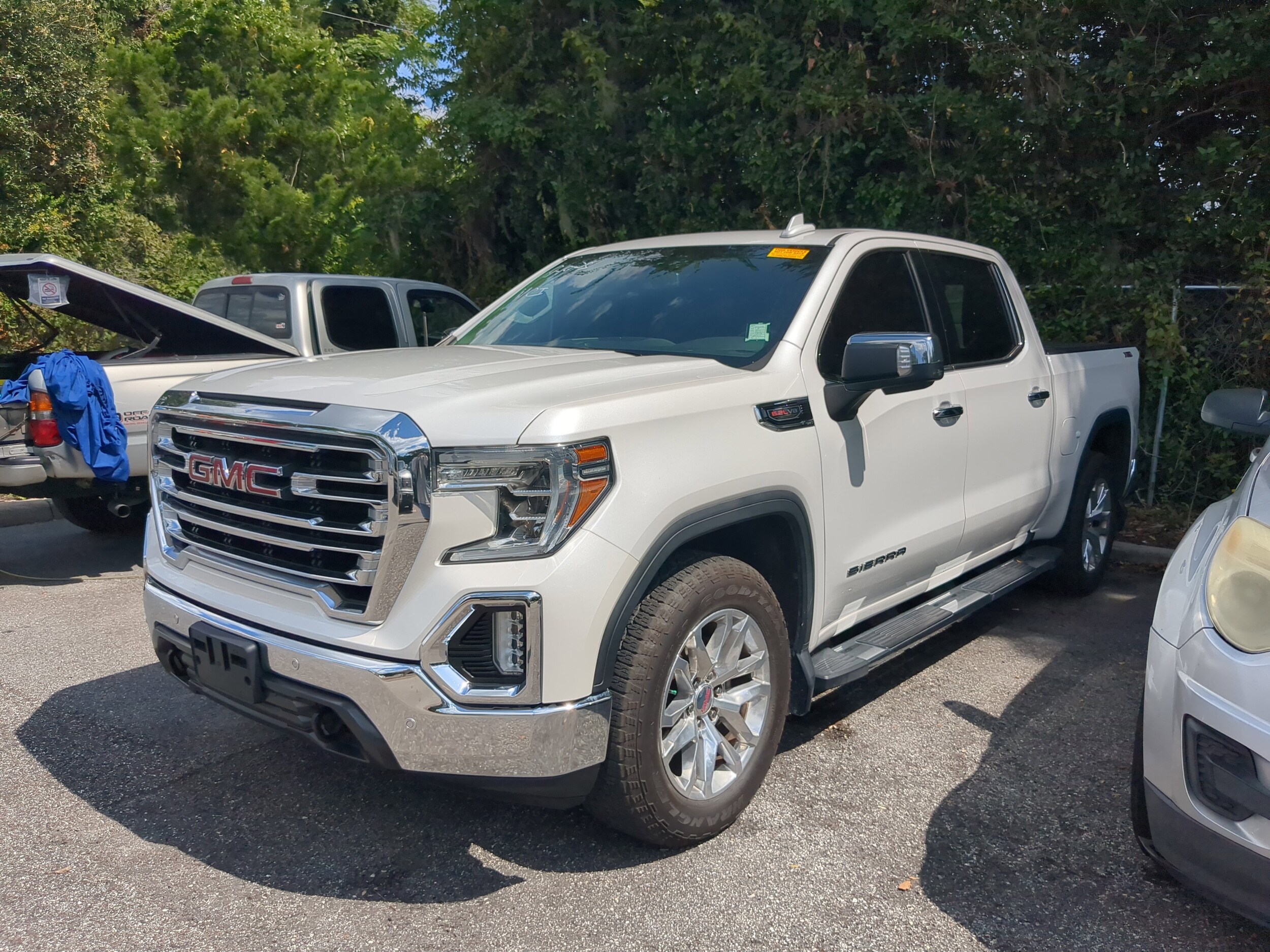 2019 Gmc Sierra 1500 SLT photo 3