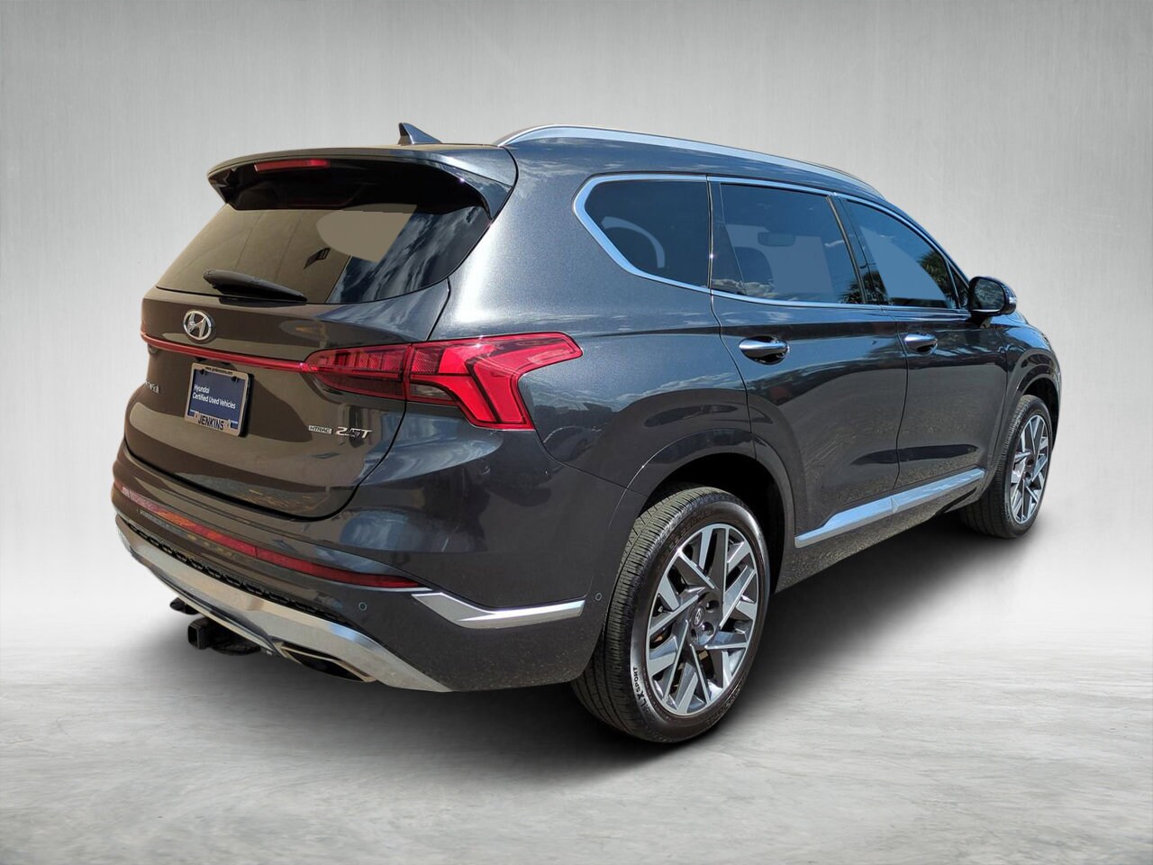2022 Hyundai Santa Fe Calligraphy photo 2