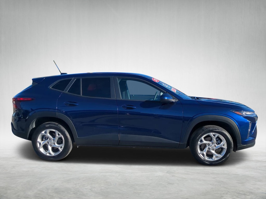 Used 2024 Chevrolet Trax LS SUV