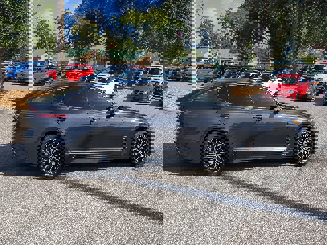 2023 Kia Stinger GT-Line photo 2