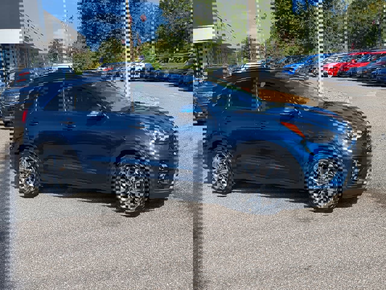 2022 Kia Niro Touring Special Edition photo 2
