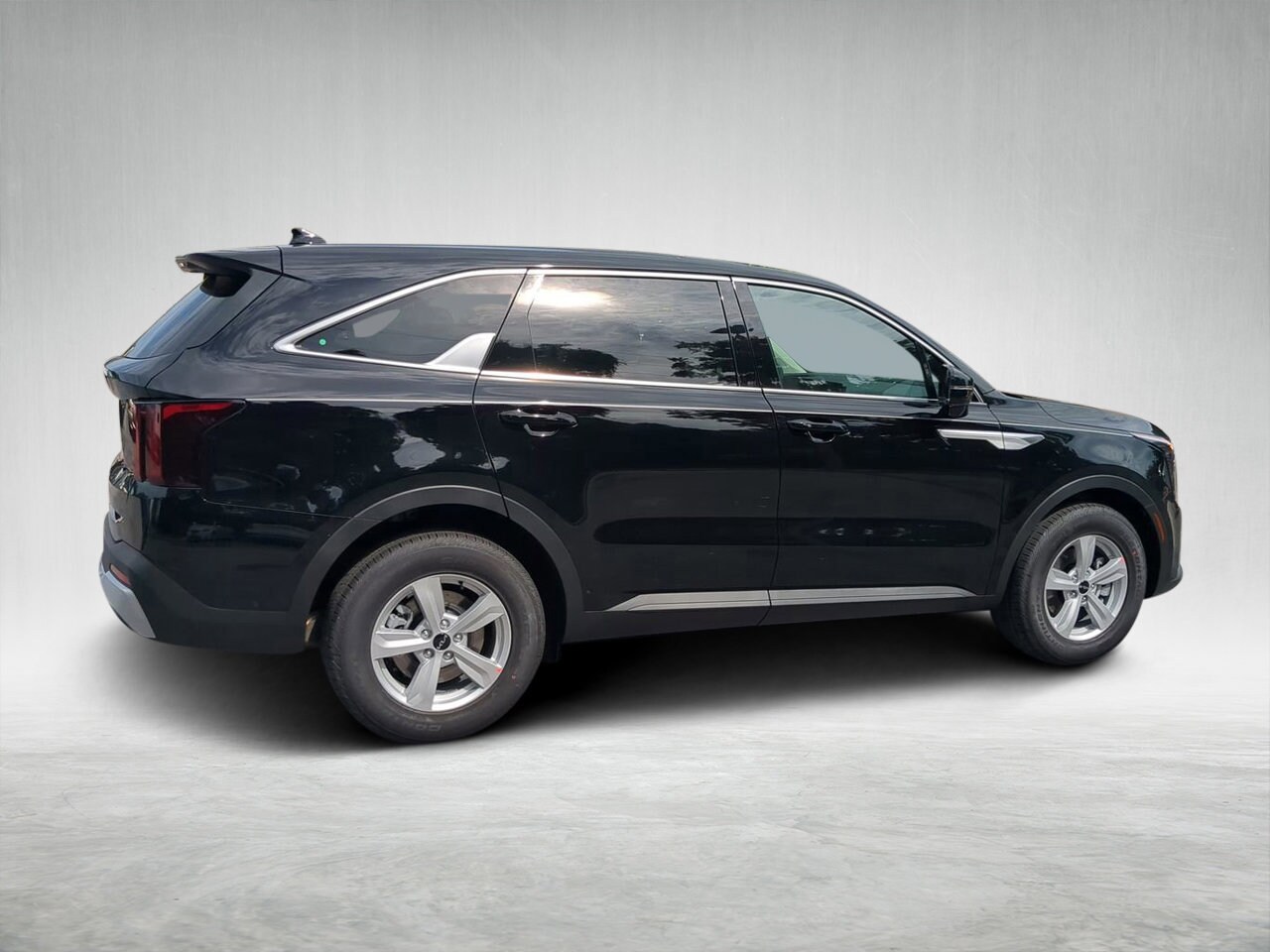 2026 Kia Sorento LX photo 2