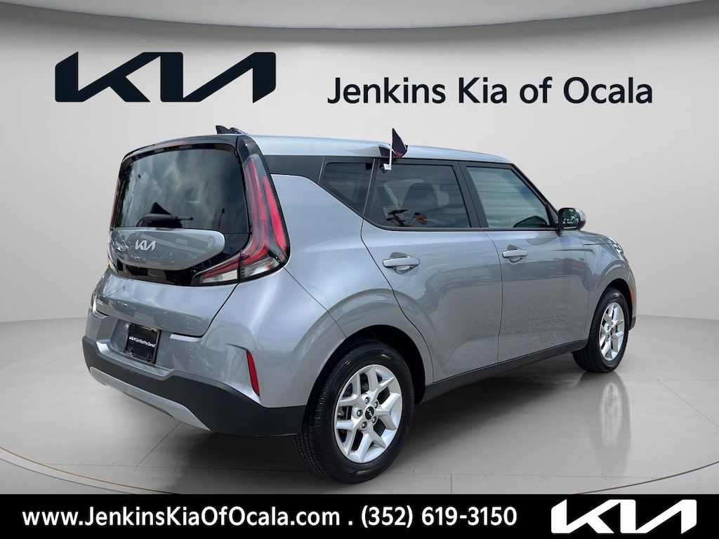 Certified 2025 Kia Soul LX Hatchback
