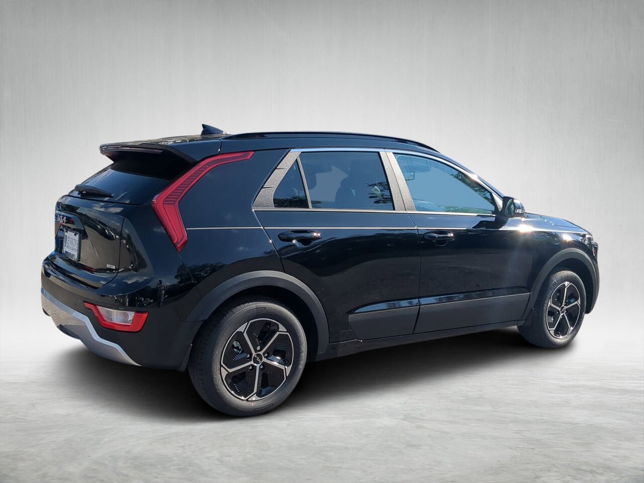 2025 Kia Niro EX photo 3