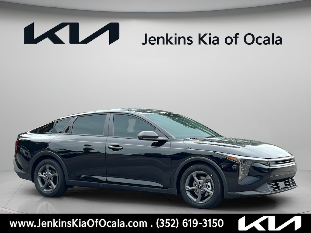 New 2026 Kia K4 LXS Sedan
