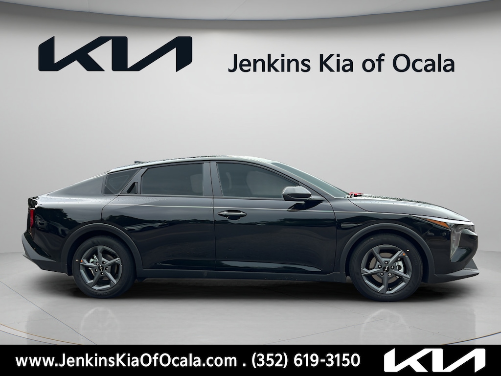 New 2026 Kia K4 LXS Sedan
