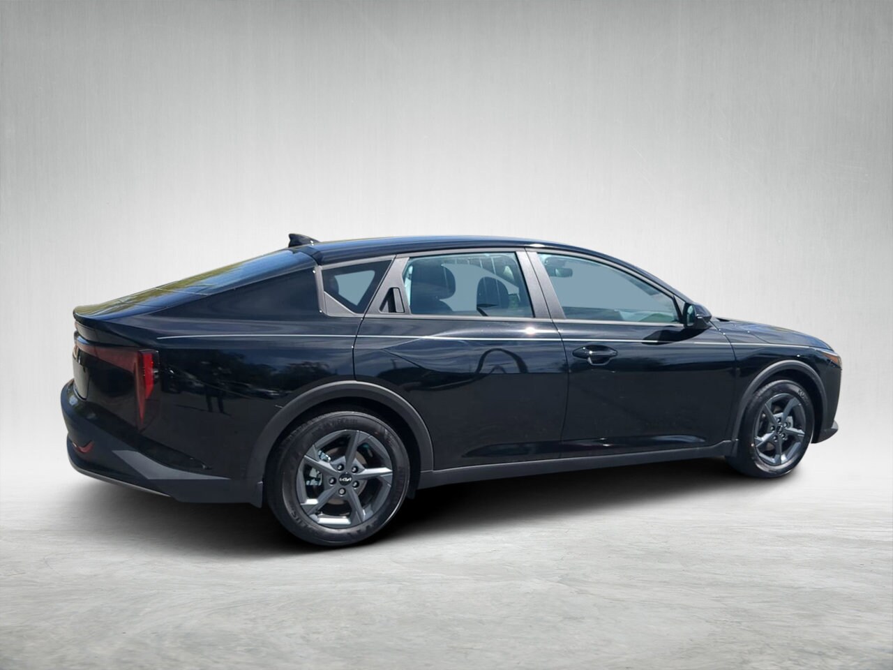 2025 Kia K4 LXS photo 2