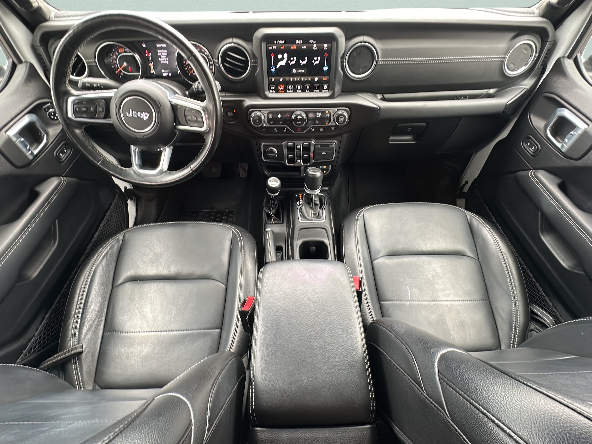 2021 Jeep Wrangler Unlimited Sahara - Photo 14