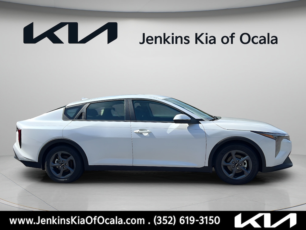 New 2026 Kia K4 LXS Sedan