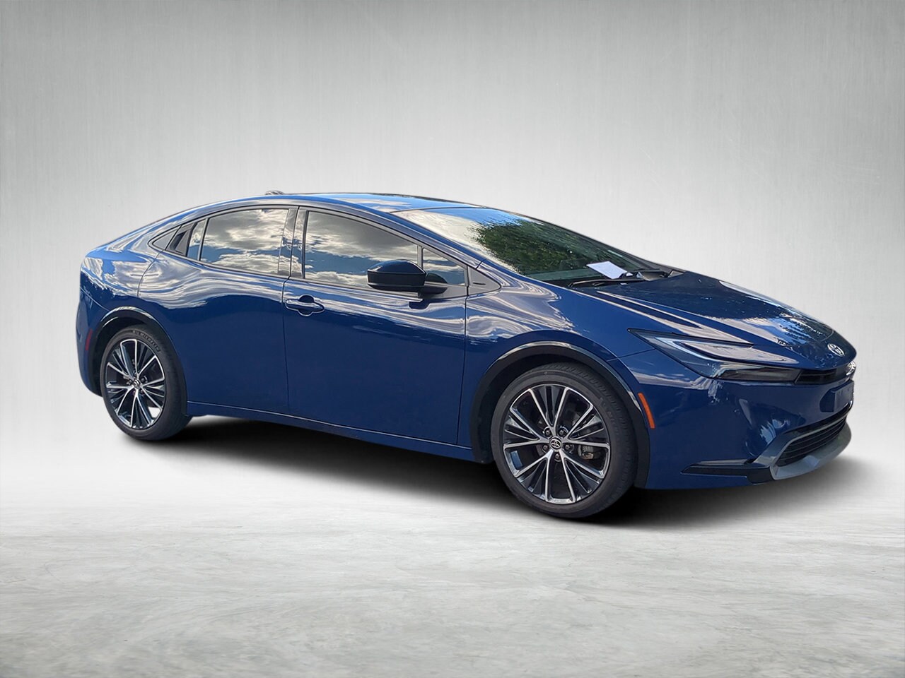 2023 Toyota Prius Limited photo 2