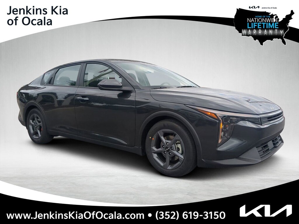 New 2025 Kia K4 LXS Sedan