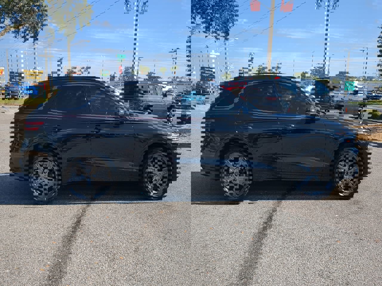 2023 Genesis GV70 3.5T Sport photo 3