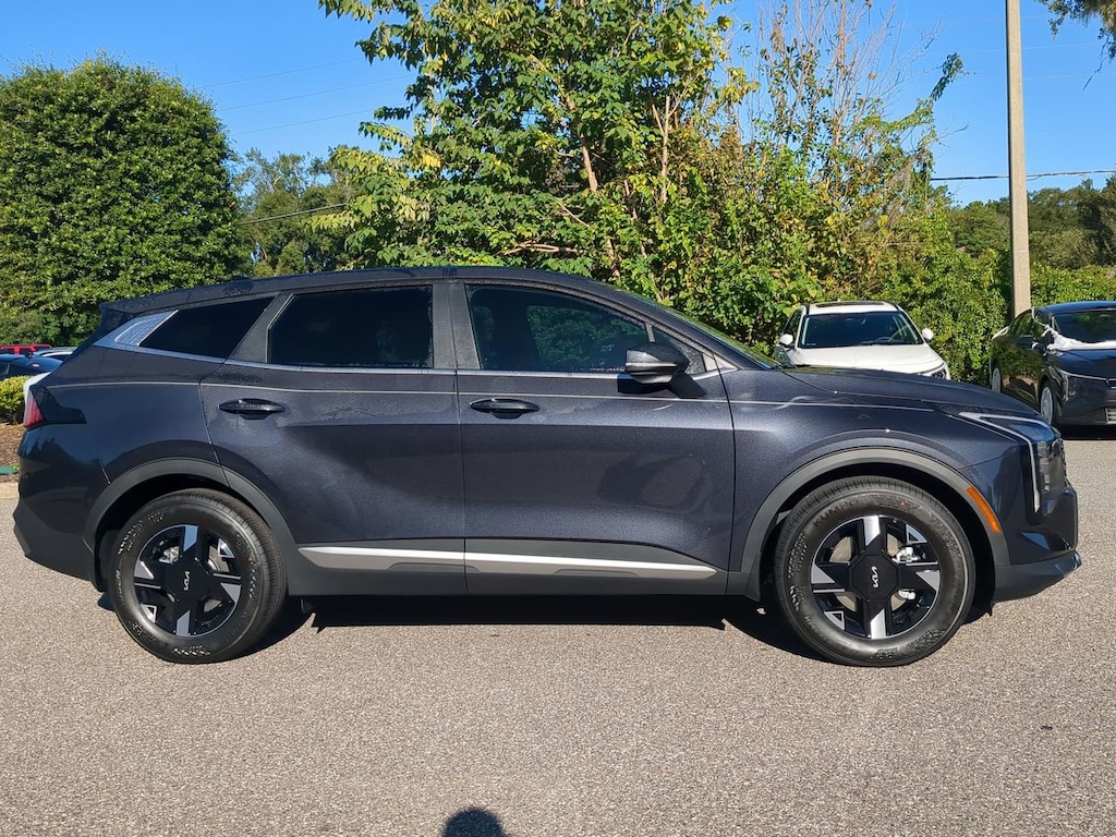 New 2026 Kia Sportage LX SUV