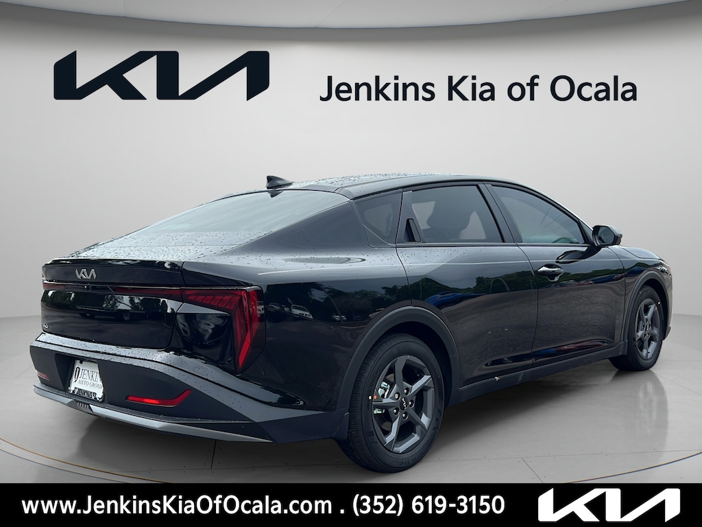 New 2026 Kia K4 LXS Sedan