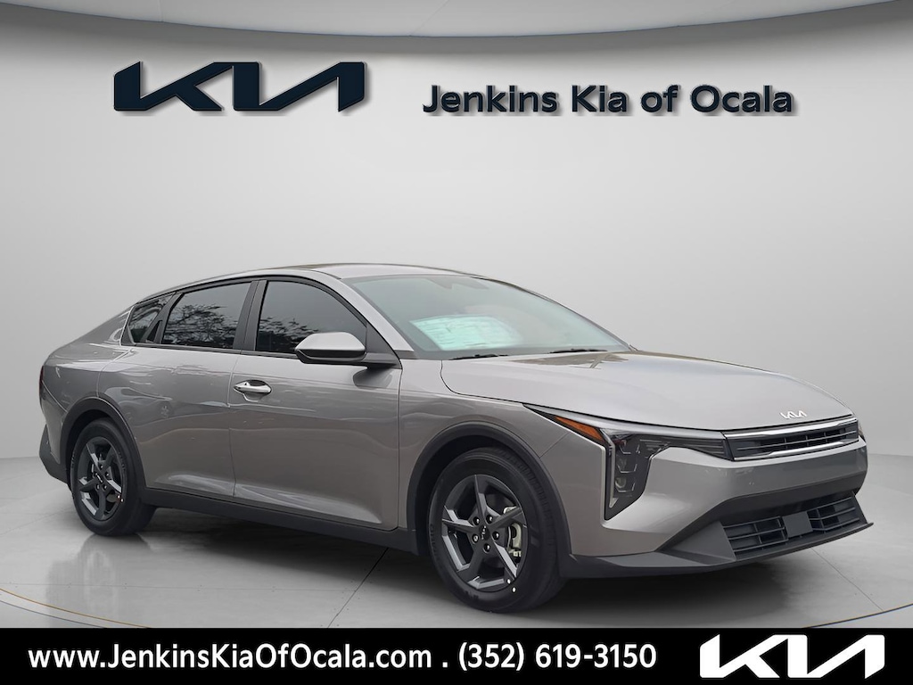 New 2025 Kia K4 LXS Sedan