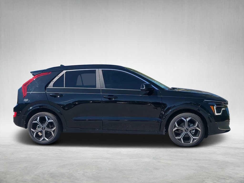 New 2025 Kia Niro EX Touring SUV