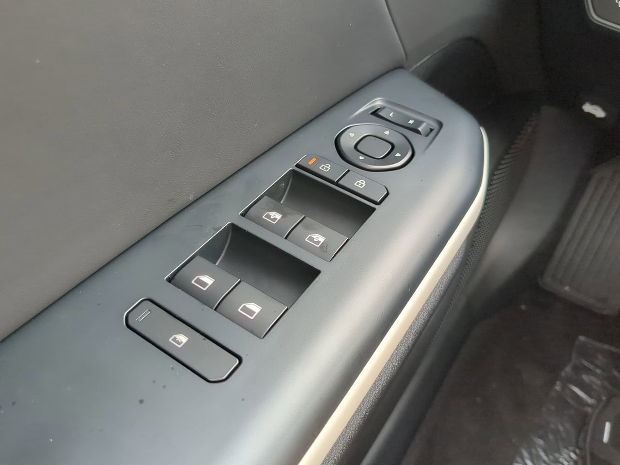 2025 Kia K4 GT-Line - Photo 33