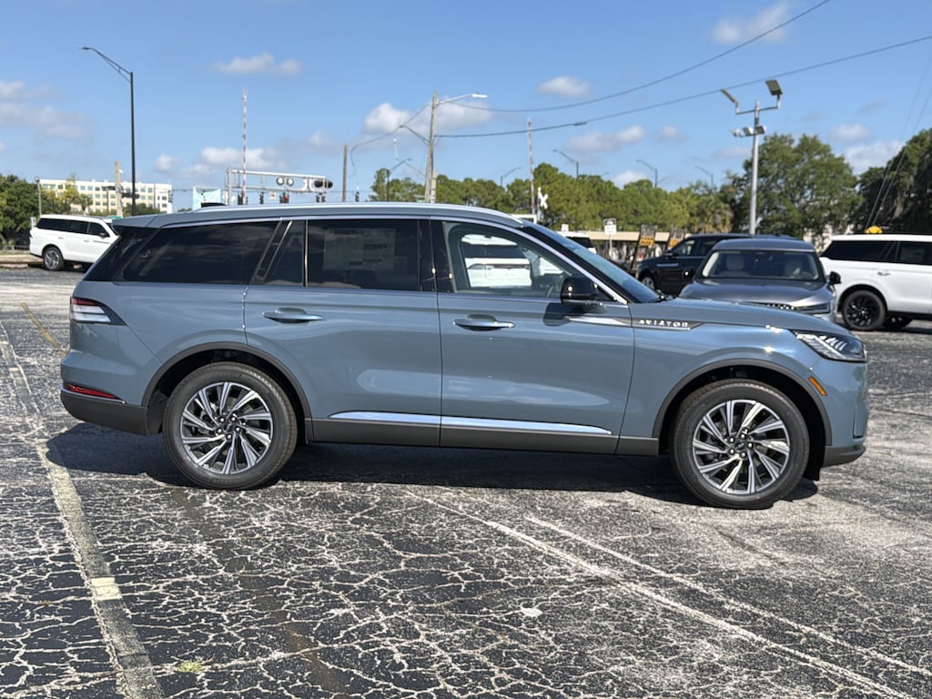 New 2026 Lincoln Aviator Premiere® SUV